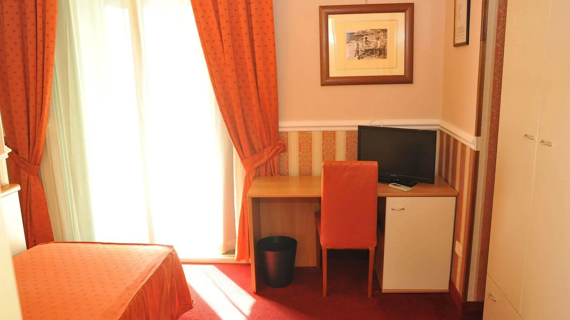 Catania Centro Rooms 3*,